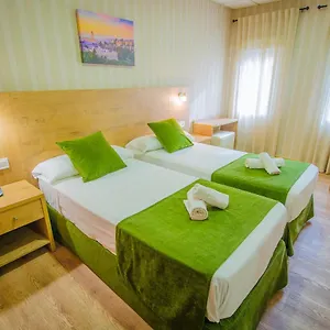 2* Otel Solymar